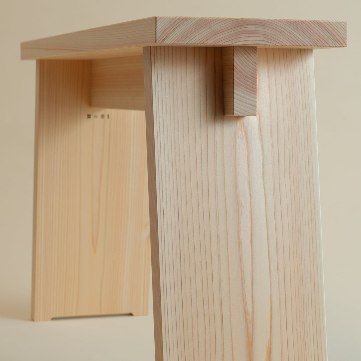 Hinoki BenchBench