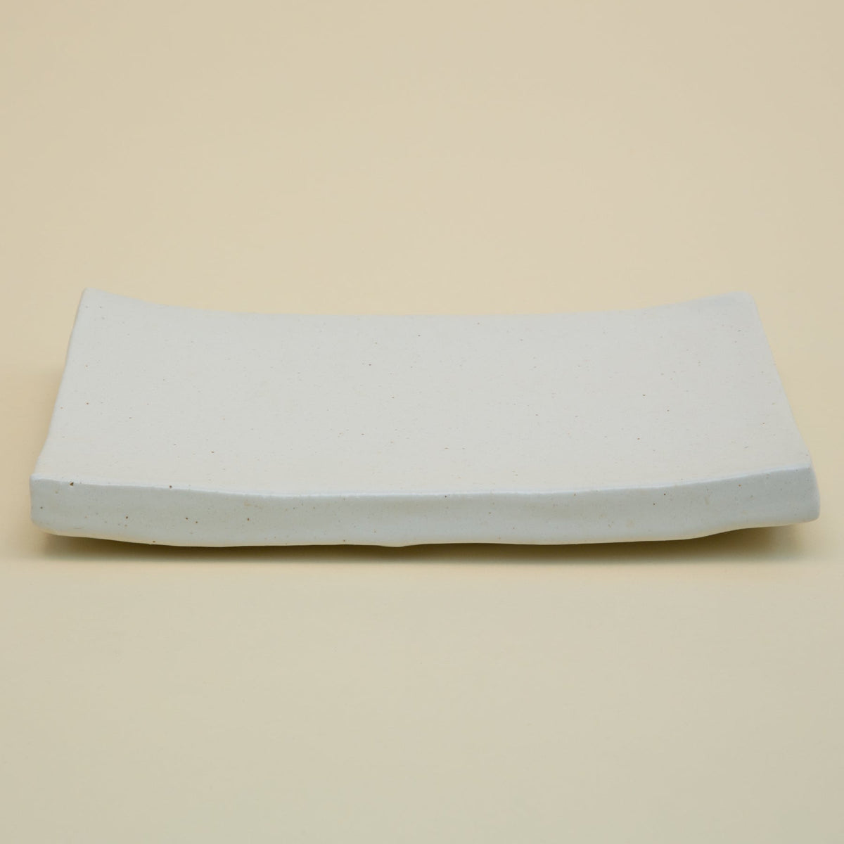 Iga Curved Plate - ShinoPlates