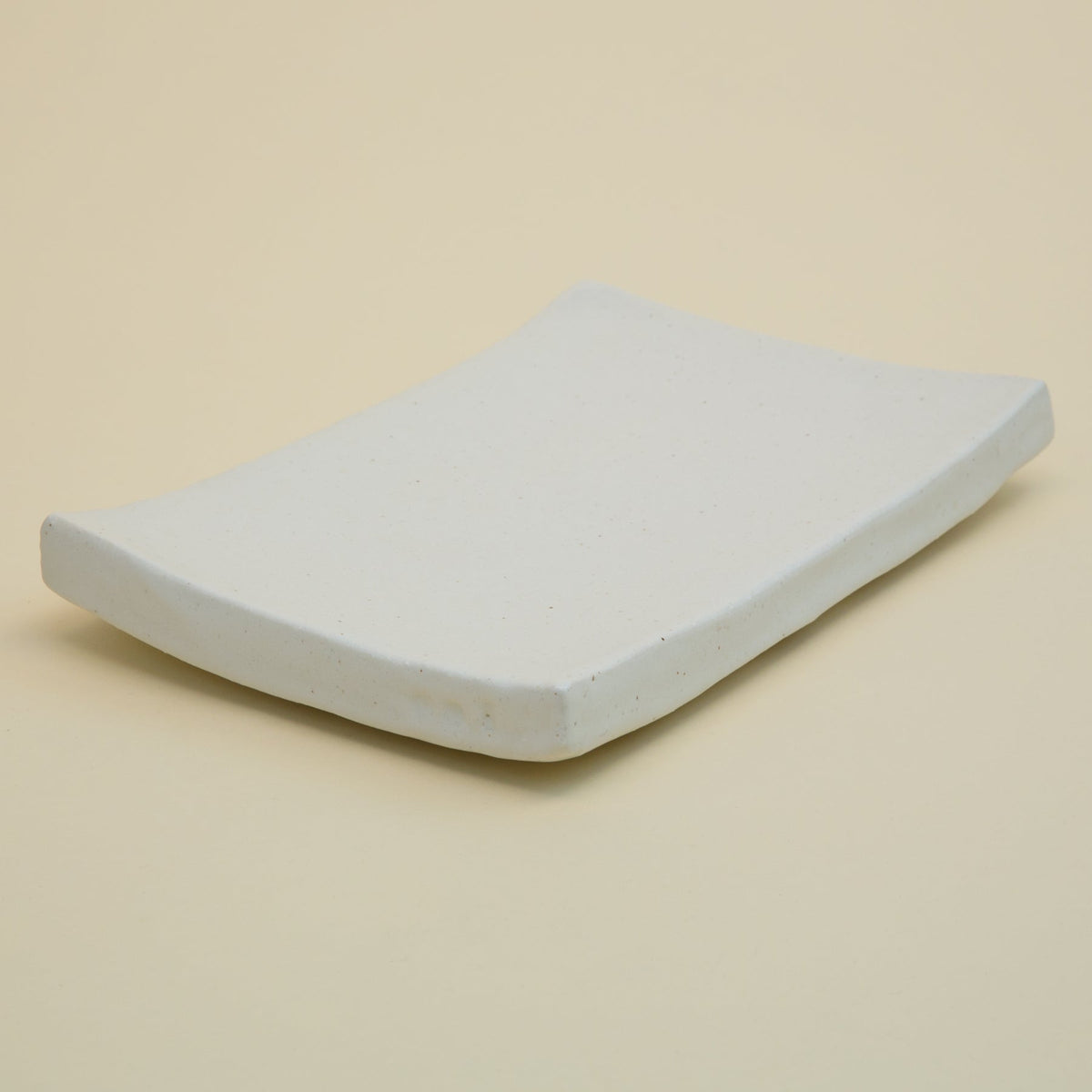 Iga Curved Plate - ShinoPlates