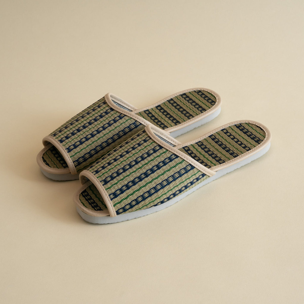 Rush Grass Slippers - Green