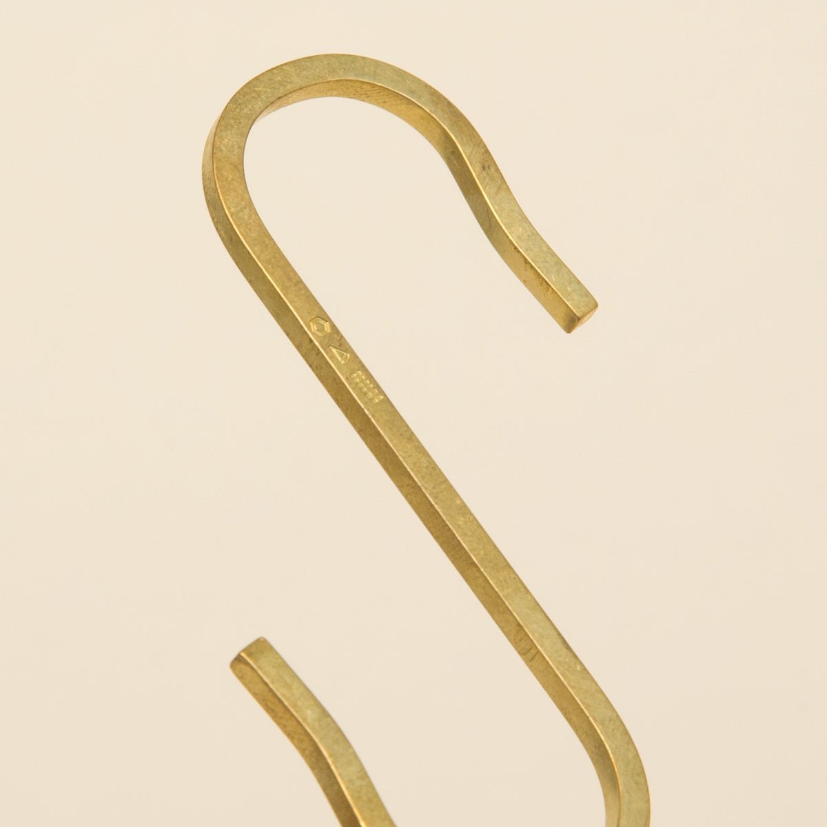 S Hook