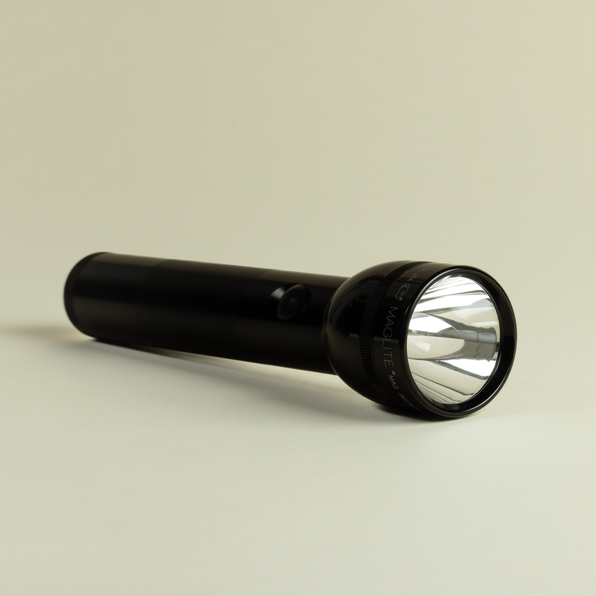 Lampe torche Maglite LED 2D MAGLITE en métal 