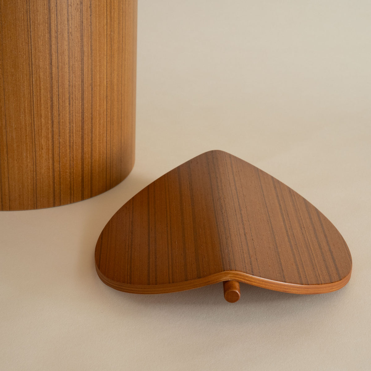 Saito Wood Waste Basket with Lid - Ayous