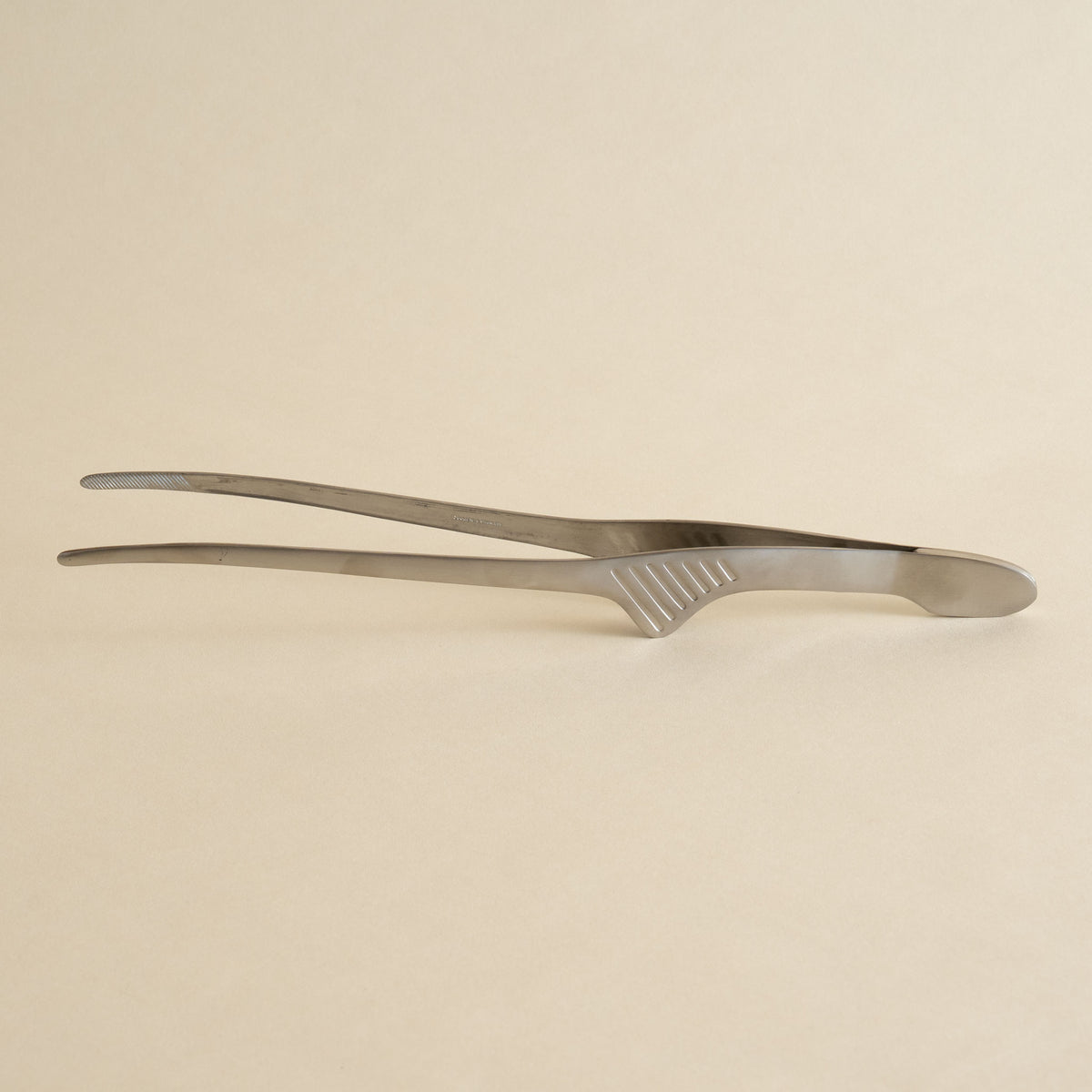 Japanese self-standing stainless steel BBQ and serving tongs