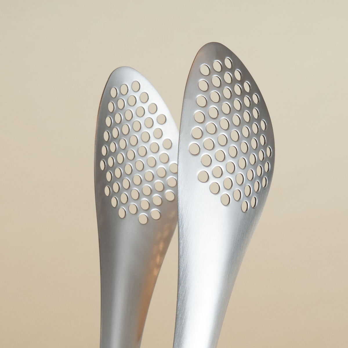 Sori Yanagi Perforated Tongs