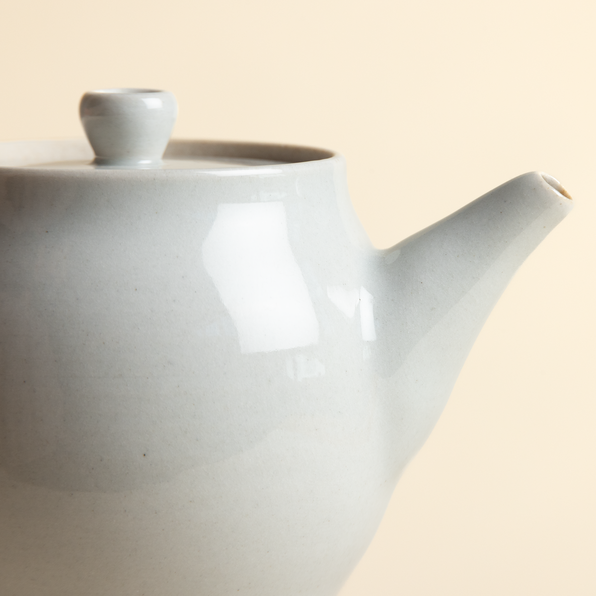 Porcelain Tea Pot - Solid