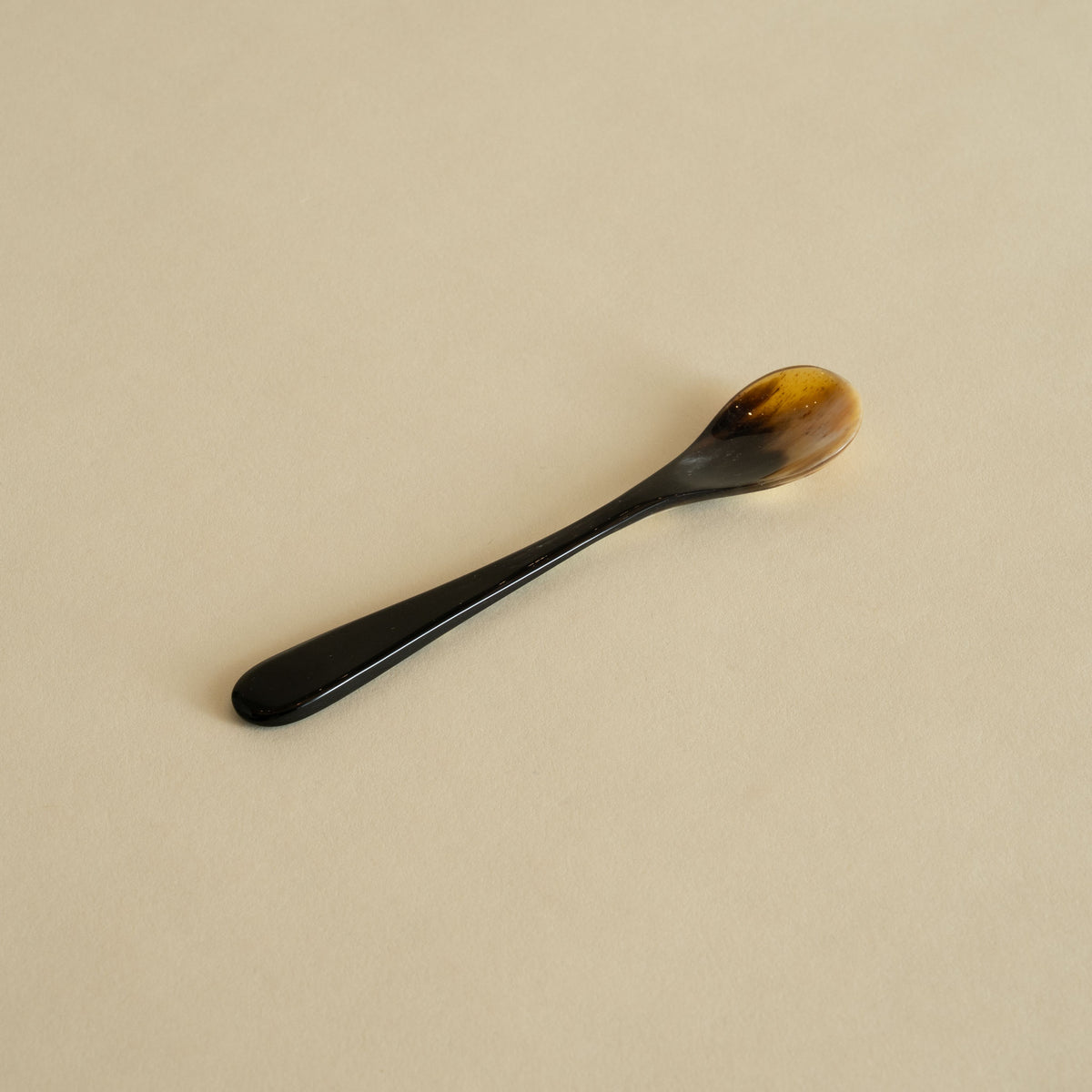 Handmade Danish cattle horn marmalade spoon in natural horn