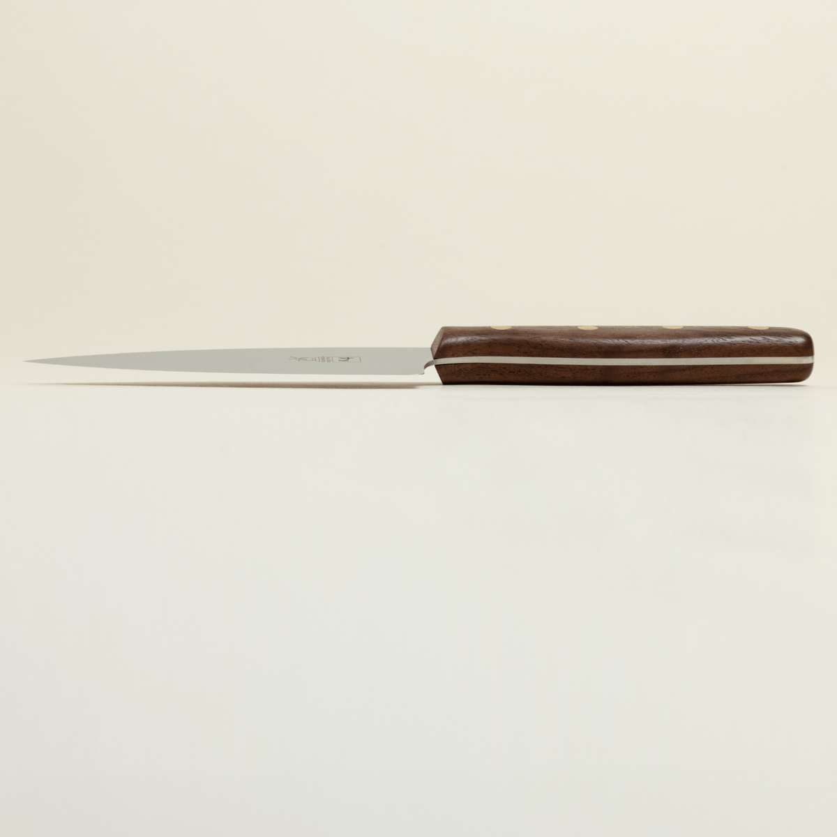K4 Chef's Knife - WalnutWalnut w/ Brass Rivets