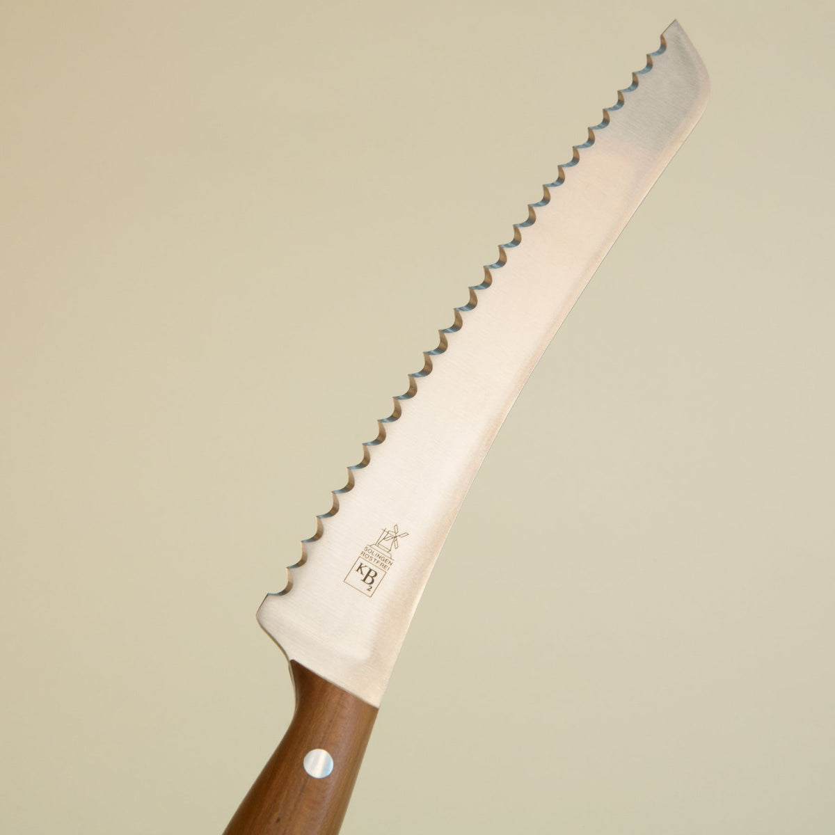 KB2 Bread Knife - PlumPlum w/ Brass Rivets