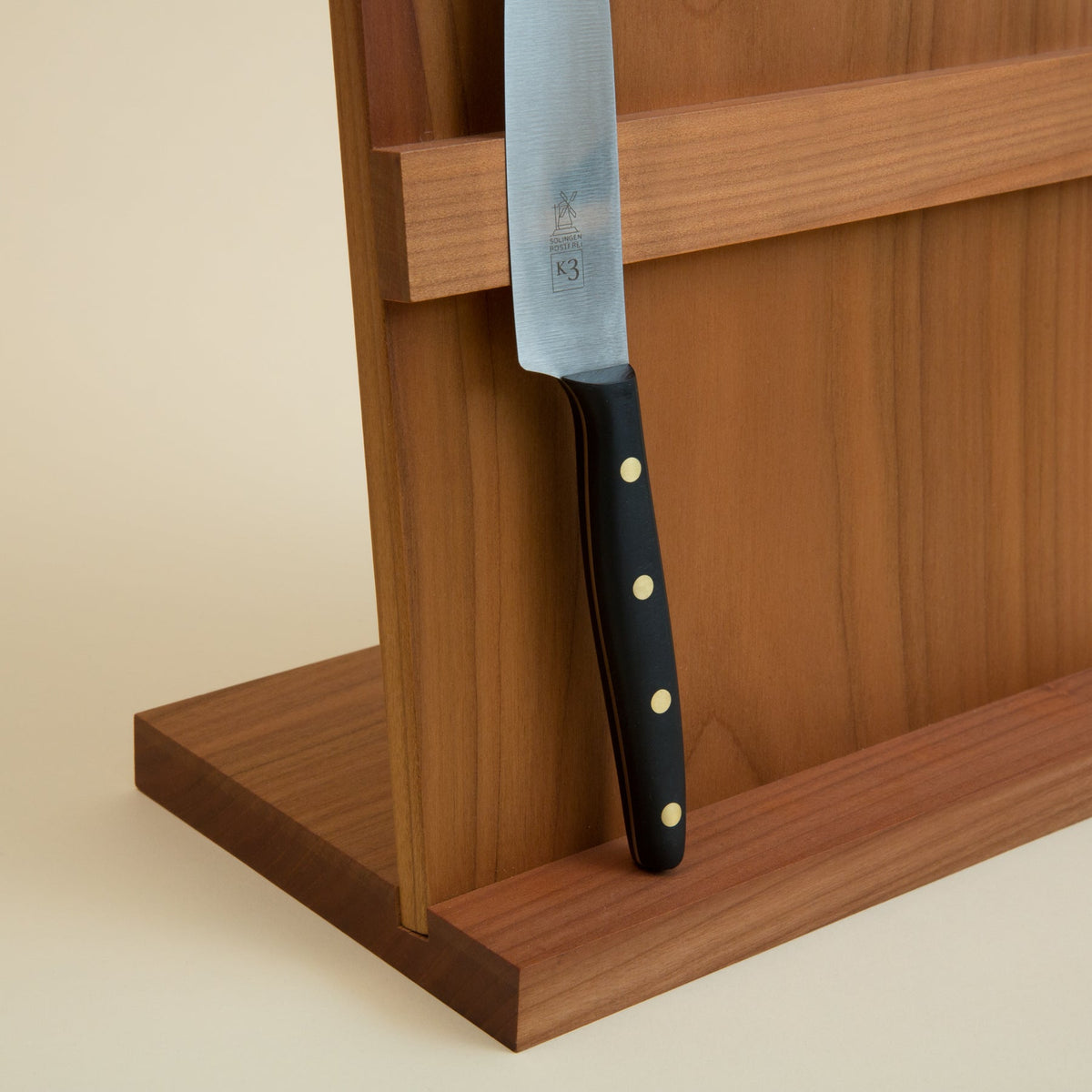Magnetic Knife Stand