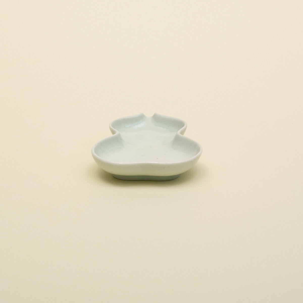Small Porcelain Dish - Hyoutan