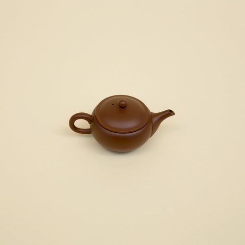 japanese-small-tea-pot-brown-
